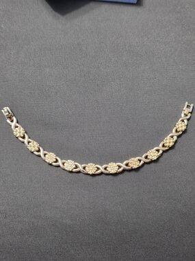 Estate - Two-Tone Gold Fashiom Floral Tennis Bracelet - Item 506